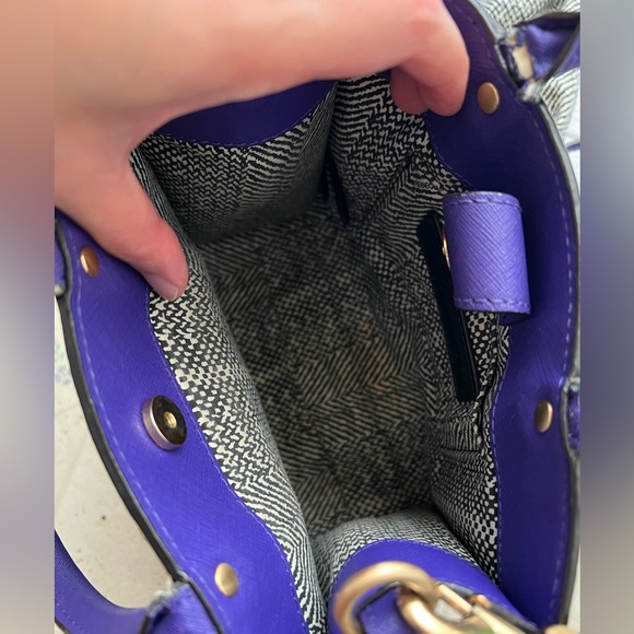 Rebecca Minkoff Mab Tote Mini Crossbody. - Picture 6 of 9